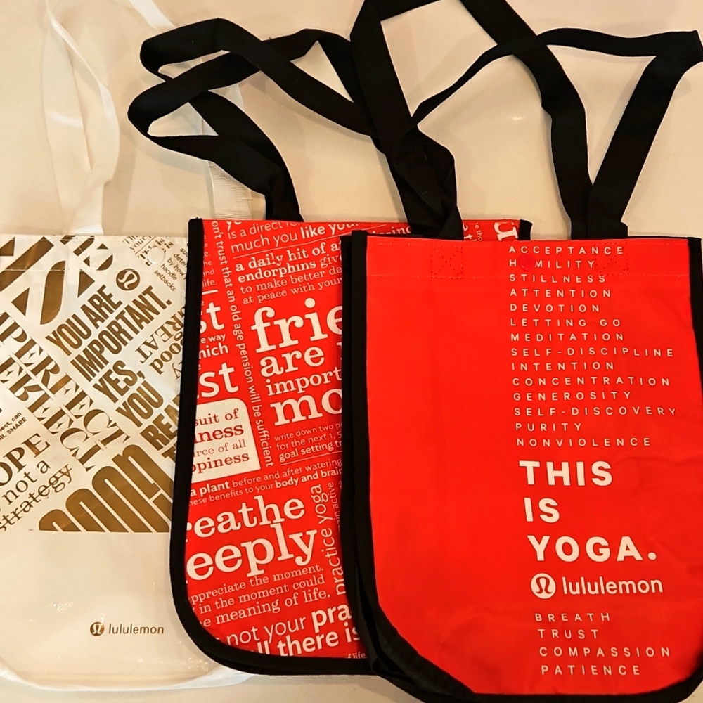 Lululemon Shopping Bags